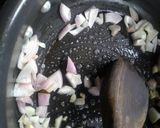 A picture of step 2 of Red Pumpkin Soup.