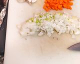Foto del paso 2 de la receta: Calabacín relleno de zanahoria y champiñones