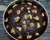 A picture of step 6 of Oreo Walnut cake.