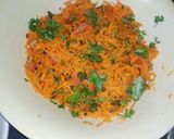 गाजर तडका कोशिंबीर (gajar tadka koshimbir recipe in marathi) रेसिपी स्टेप 4 फोटो 