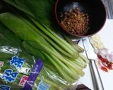 Foto langkah ke 1 dari resep Tumis Sawi Teri Kacang.