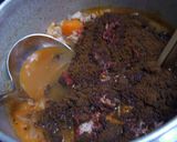 A picture of step 5 of Pork and Sugar Tomato Fruit Curry.