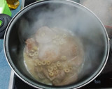 Foto del paso 3 de la receta: Ternera en salsa de aceitunas