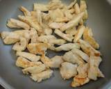 Stir-fried Juicy Chicken Breast with Barbecue Sauce recipe step 2 photo
