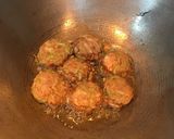 A picture of step 4 of Cabbage Manchurian.