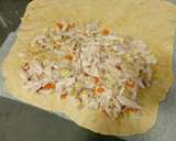Foto del paso 7 de la receta: Calzone/coca de pollo de aprovechamiento