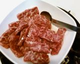 A picture of step 2 of Chinese Style Stir-Fried Beef and Asparagus.