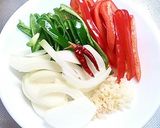 A picture of step 2 of Healthy Phad Ga Prao with Chicken Breast.