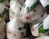 Foto langkah ke 6 dari resep Ketan kamer kerucut.