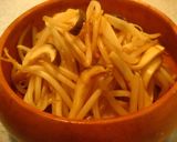 A picture of step 3 of Bean Sprout & King Oyster Mushroom Lemon Stir Fry.