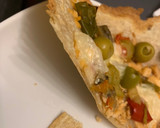 Foto del paso 5 de la receta: Pizza fit rápida, fina y crujiente, con base de yogur