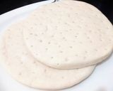 A picture of step 4 of Cheesy Paneer Egg Pizza.