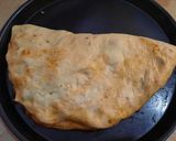 A picture of step 4 of Calzone.