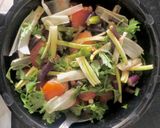 A picture of step 3 of Radish pods Salad.