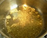 A picture of step 1 of Tuna and Tomato Cream Pasta Sauce.