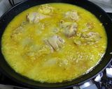 A picture of step 3 of Turmeric Chicken Rice.