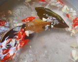 Foto langkah ke 2 dari resep Bening Katuk Jagung Manis.