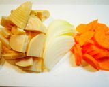 A picture of step 1 of Shrimp, Bamboo Shoots and Napa Cabbage Simmered in Cream.