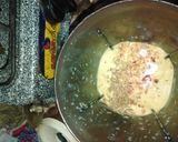 A picture of step 2 of Laddu pithi with chutney.