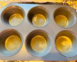 A picture of step 4 of Garlicky Sausage Muffins.