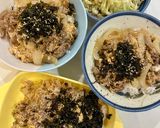 Hình bước làm 4 của món Gyudon Cơm bò kiểu Nhật