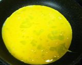 A picture of step 3 of Omelette with Ground Meat And Onions.
