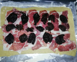 Foto del paso 1 de la receta: Empanada agridulce de jamón serrano