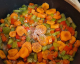 Foto del paso 4 de la receta: Ternera con pimientos al vino blanco