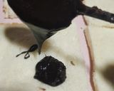 A picture of step 2 of Quick Choco French Toast Roll Ups.