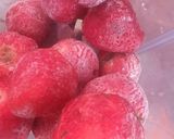 Foto del paso 1 de la receta: Banana y frutilla helada, ideal para días calurosos