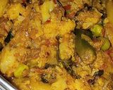 A picture of step 8 of Phool Gobhi Alu Matar.