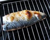 A picture of step 3 of Ginger Flavored Grilled Mackerel Sushi.