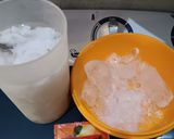 Foto langkah ke 1 dari resep Es kelapa jeruk.