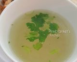 A picture of step 1 of Clear Plain Soup.