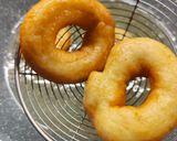 Foto del passaggio 4 della ricetta Ciambelle fritte di patate