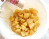 A picture of step 5 of Apple Pie.