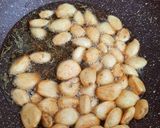 Foto del paso 4 de la receta: Ajos confitados!