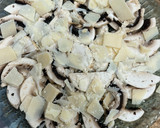 Foto del paso 4 de la receta: Carpaccio de champiñón y paramesano