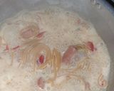 Foto del paso 3 de la receta: Pasta de leche con salchichas