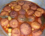 A picture of step 4 of Chickpeas Chhana Curry.