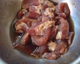 รูปขั้นตอนการทำที่ 1 ของ หมูทอดกระเทียม