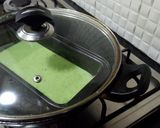A picture of step 8 of Pistachio pound cake.