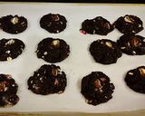 A picture of step 7 of Chocolate Peppermint Crunch Cookies.