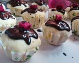 Foto langkah ke 6 dari resep 20. Steam Plain Cupcake.