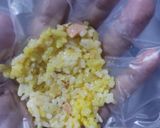 Foto langkah ke 3 dari resep Bola Nasi Sosis.