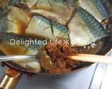 A picture of step 6 of Mackerel Simmered In Miso.