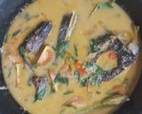 Foto langkah ke 3 dari resep Mangut Ikan Tuna Kemangi.