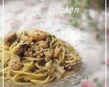 A picture of step 6 of Fragrant Basil Seafood Soup Pasta.