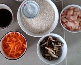 Hình bước làm 1 của món Cơm thập cẩm nấu bằng nồi cơm điện