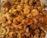 Γαρίδες σοταρισμένες μέσα σε ελαιόλαδο με άνηθο, αλάτι, πιπέρι!!! φωτογραφία βήματος 10